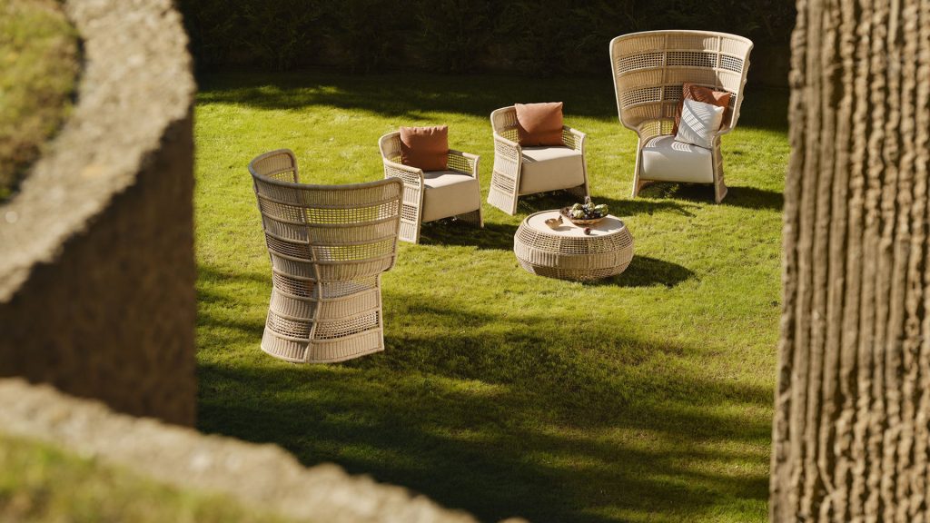 ESCALA SILLÓN RESPALDO ALTO-4